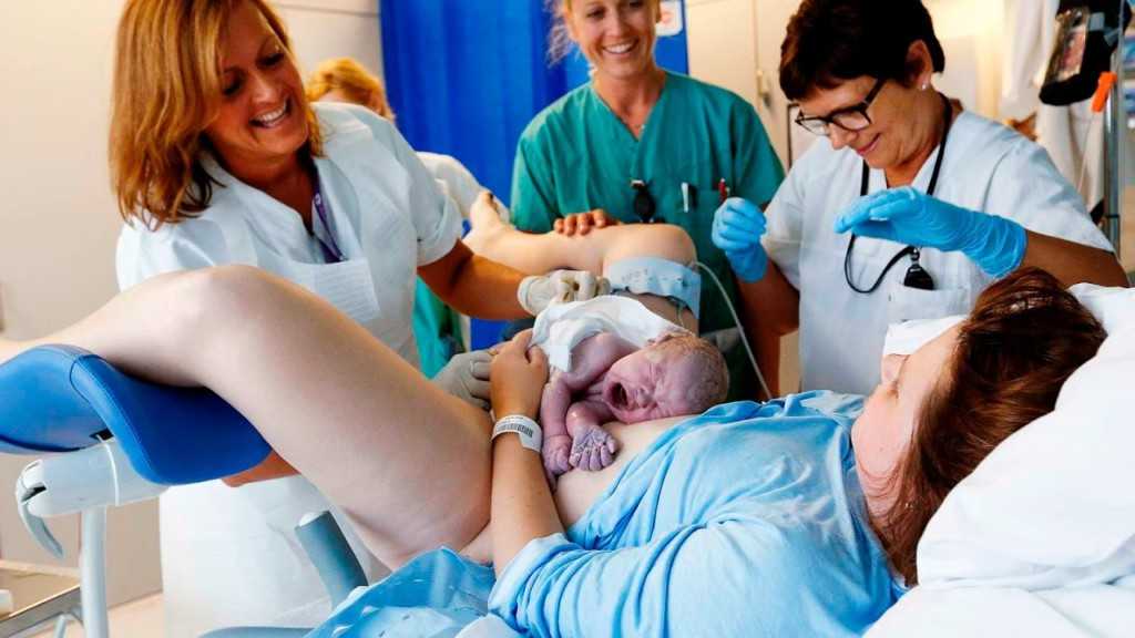 Роды без анестезии: 5 историй успеха