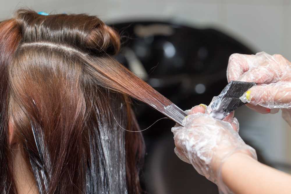 Как покрасить корни волос в домашних условиях самой - инструкция
