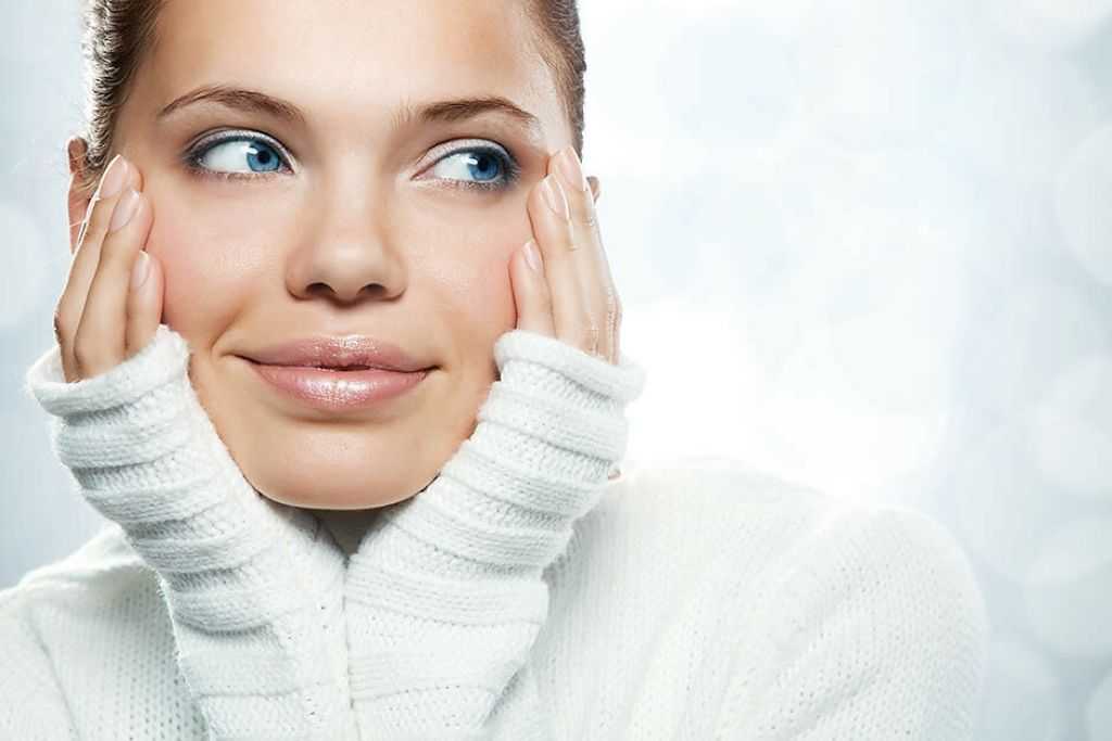 Тональный крем для чувствительной  и сухой кожи лица: как выбрать, особенности применения, топ лучших средств по отзывам косметологов