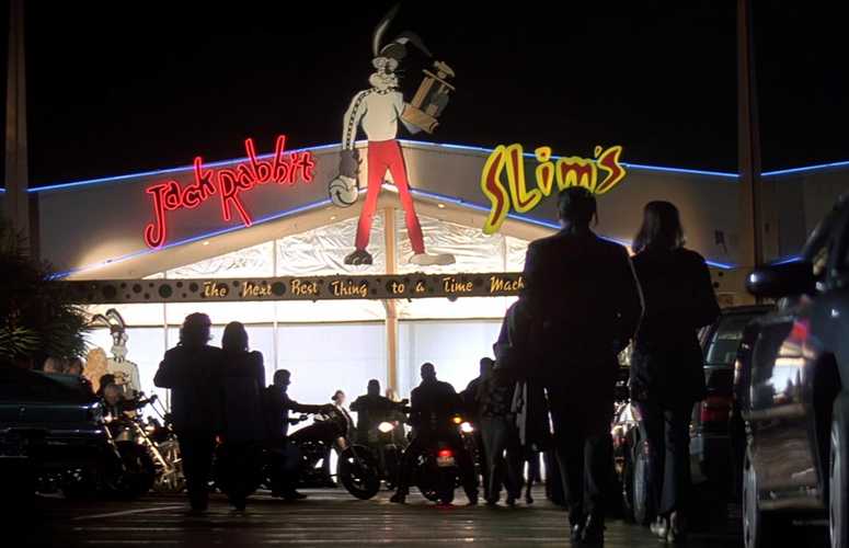 Танец Джона Траволты и Умы Турман в ретроресторане Jack Rabbit… был одной из самых сложных сцен за весь съемочный процесс Криминального чтива На это ушло 13 часов, не включая время на поста