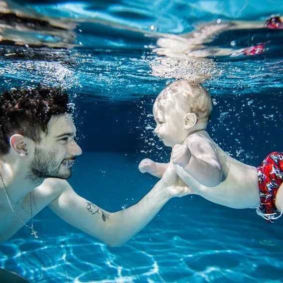Плавание младенцев - дань моде и зло???