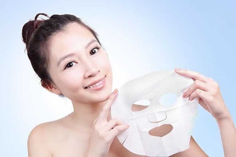 Узнайте, какие маски для сухой и обезвоженной кожи лица лучше применять в домашних условиях самодельные или покупные Обзор 5 рецептов и 9 готовых увлажняющих средств