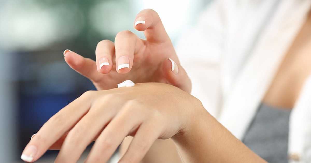 Узнайте, какие крема для рук лучше использовать по мнению экспертовкосметологов топ6 средств Как выбрать увлажняющий, питательный, омолаживающий, защитный, восстанавливающий крем в зависимости от типа кожи и сезонности