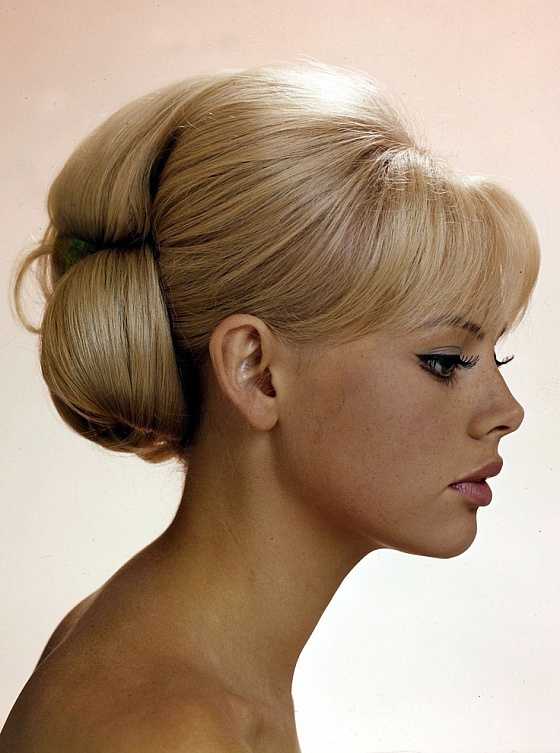 Фото женских причёсок 60-х годов