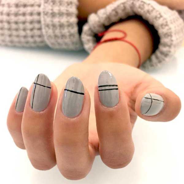 Красивый и модный маникюр на короткие ногти в 2021 году