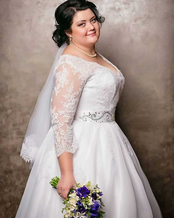 Свадебные платья для полных девушек: выбираем фасоны и аксессуары