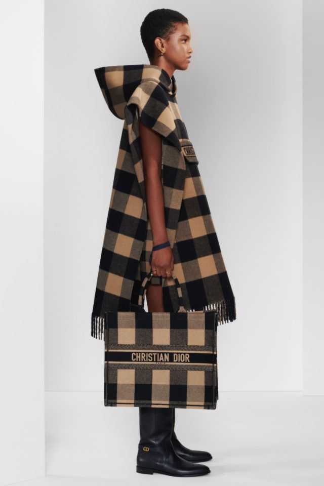 Christian dior couture | коллекции осень-зима 2021/2022 | париж | vogue