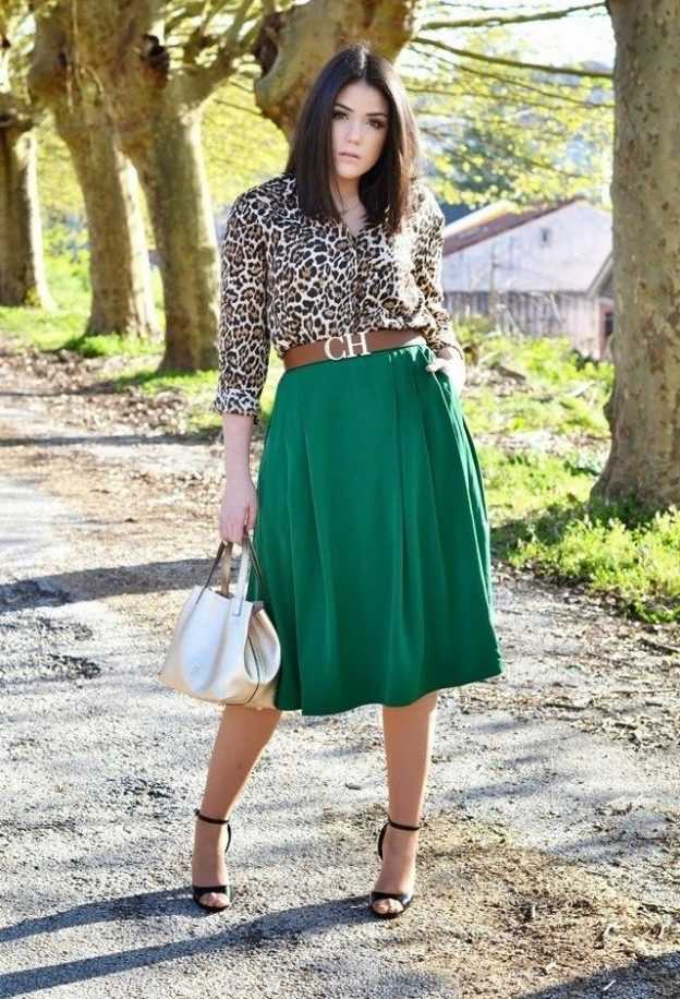 Зеленая юбка и модные тенденции, с чем ее носить (фото)