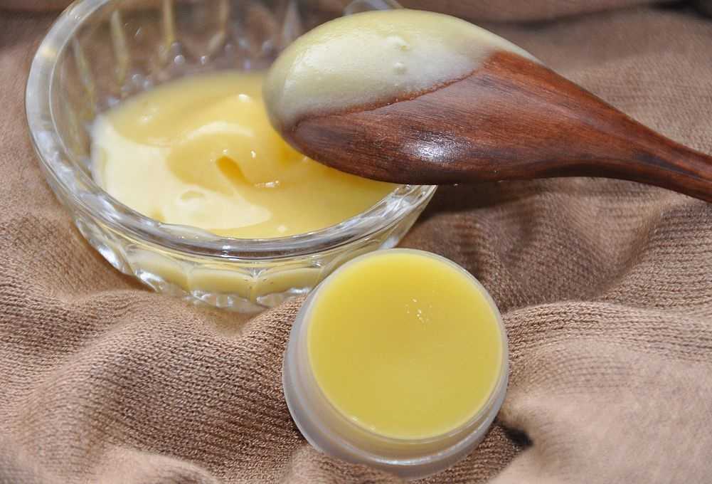 Маска для волос с подсолнечным маслом и медом в домашних условиях