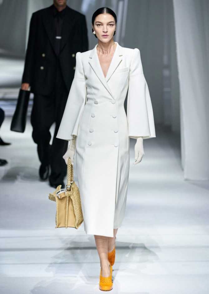 Женские пальто в стиле шанель – классическая элегантность