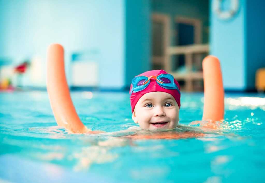 Плавание для детей - польза для здоровья, с какого возраста заниматься