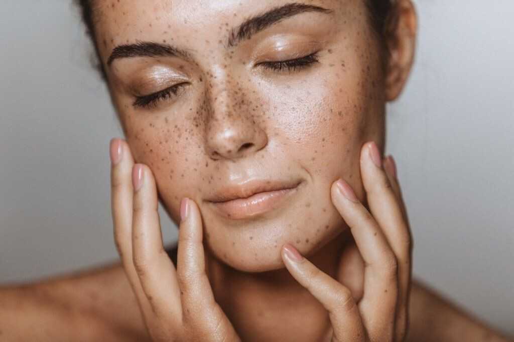 Как создать макияж с эффектом сияющей кожи? 6 простых шагов от визажиста кристины новиковой