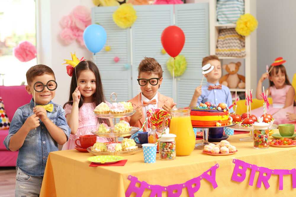 Кому поручить проведение детского дня рождения Где заказать лучший торт Каким аниматорам доверяют своих малышей знаменитости Самые креативные агентства в нашей подборке