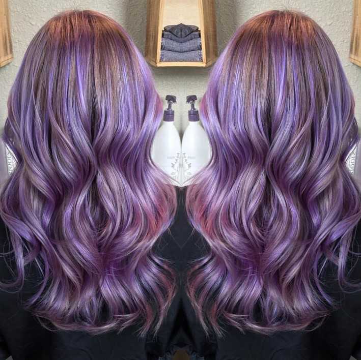 Фиолетовый цвет волос — яркие фотографии фантастически стильных причесок